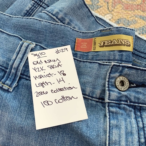 #29 Juniors Y2K Old Navy Hip Hugger Ultra Low Waist Denim Jean Skirt 10 Vintage - Picture 3 of 3